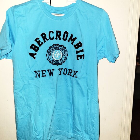 Abercrombie & Fitch Other - Abercrombie Unisex Embroidered NY T-Shirt - M